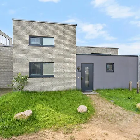 Holiday home Stunning In Lembruch-duemmer With Kitchen *